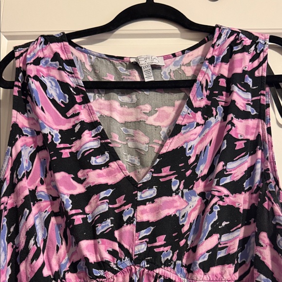 Sofia by Sofia Vergara Pink and Black Patterned Blouse - Picture 3 of 6